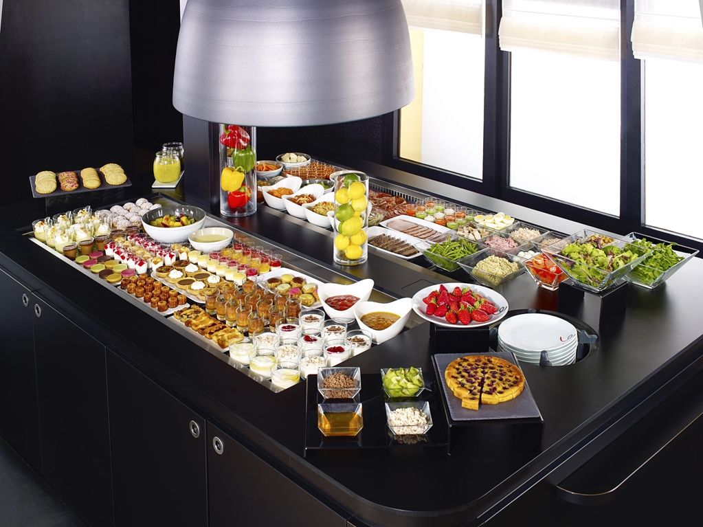 Kyriad Caen Nord - Herouville-Saint-Clair Restoran gambar